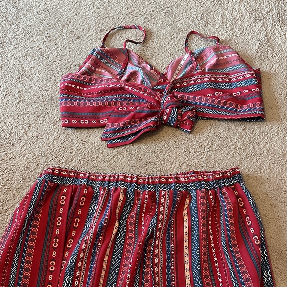 Two-Piece Maxi Set - Picture 5 of 6